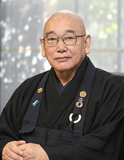 学校法人愛知学院　理事長　龍谷　顯孝